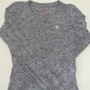 gray long sleeve abercrombie kids shirt